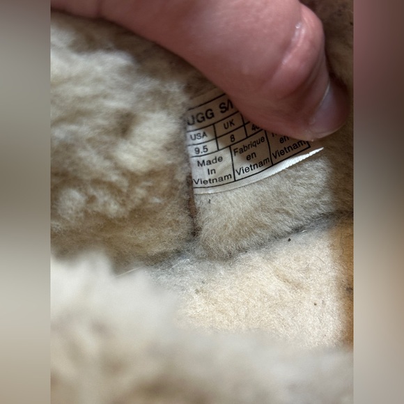 UGG McKay Boot - Picture 9 of 9